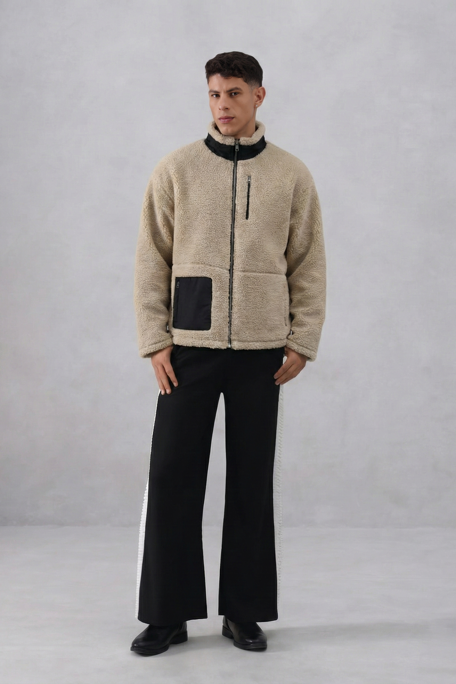 Core Sherpa Jackets - Beige