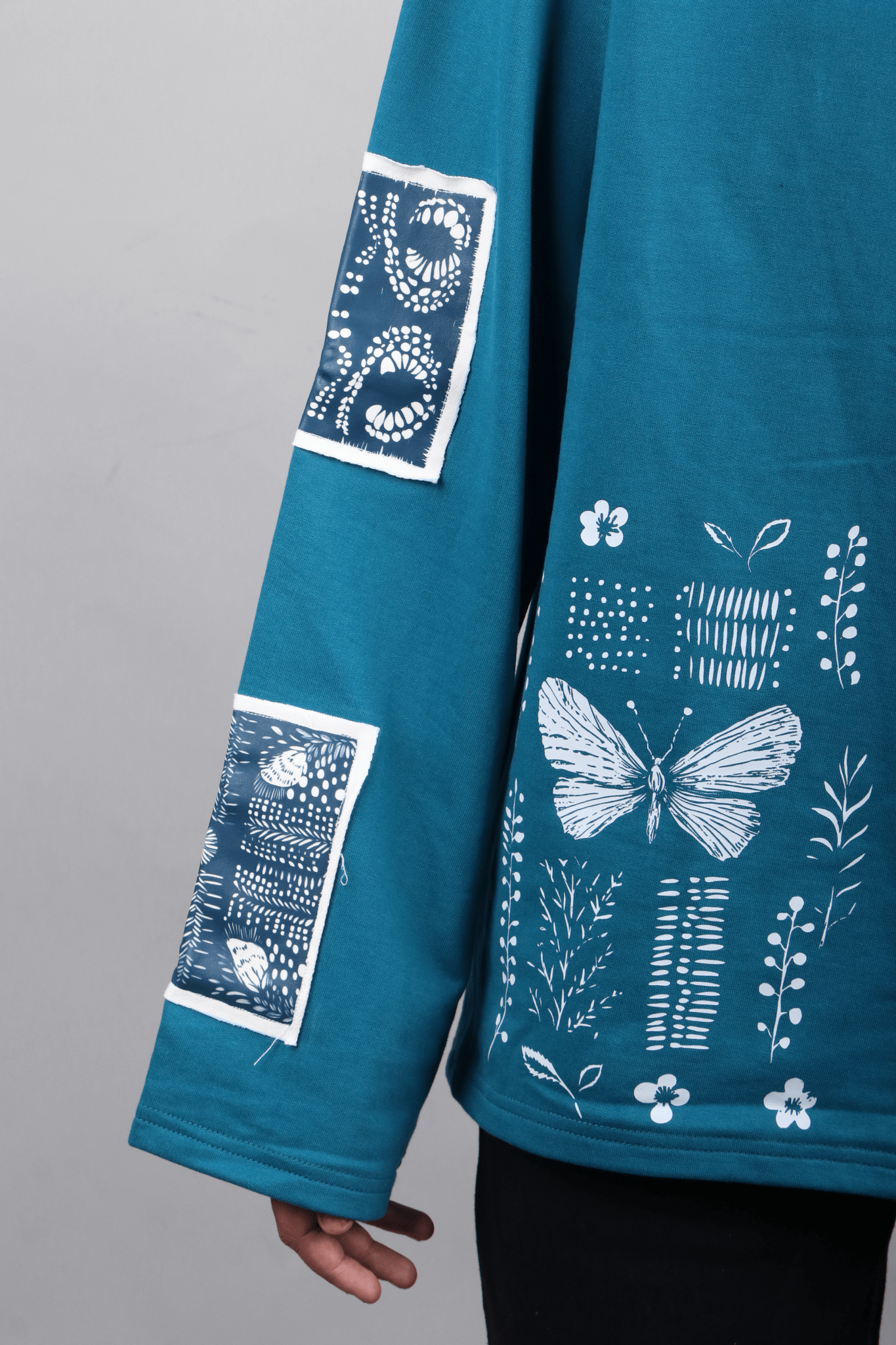 Teal Tapestry - Revanzo